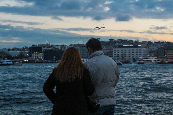 Où pratiquer le snorkeling au milieu des raies manta à Hawaii ?